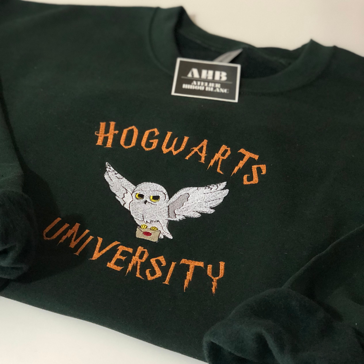 *PRE ORDER* HP UNIVERSITY (ENGLISH) CREWNECK